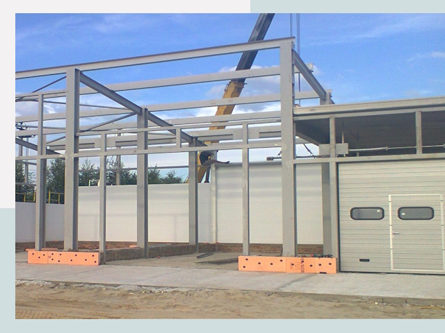 Строительство автосервисов от СтальСтрой-Днк по цене 657 руб.